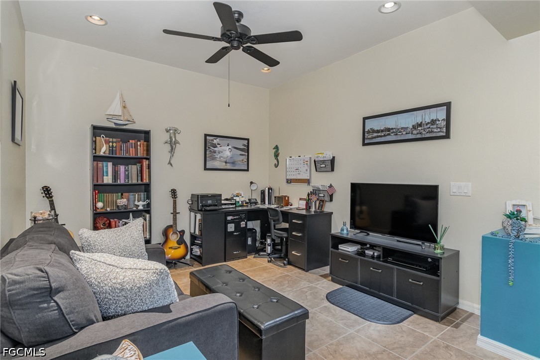 2 Bed Condominium for Sale in Abaco, photo 10