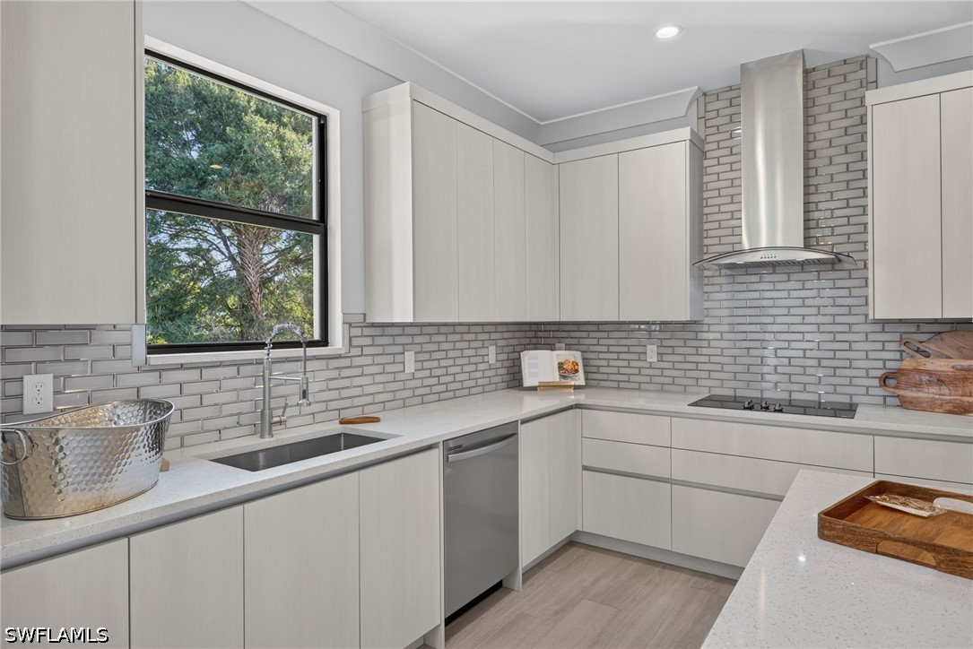 3 Bed SingleFamilyResidence for Sale in Naples, photo 10