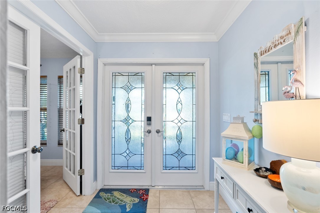3 Bed Pool Home for Sale in Cape Coral, photo 10