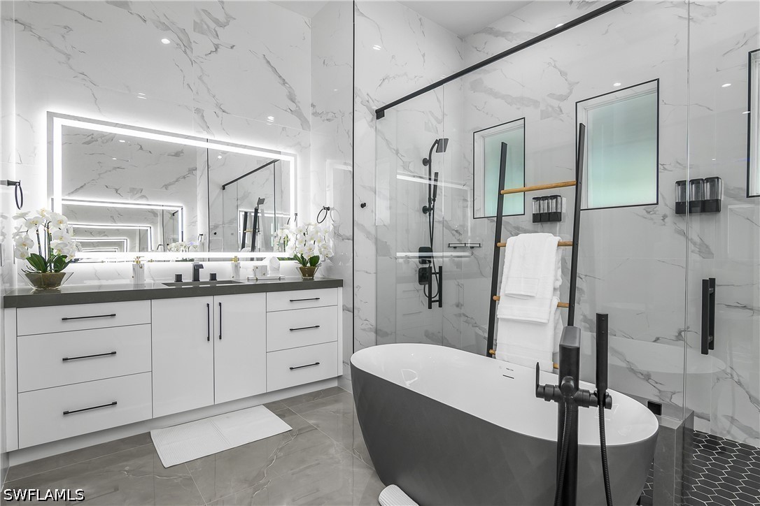 3 Bed Pool Home for Sale in Naples, photo 10