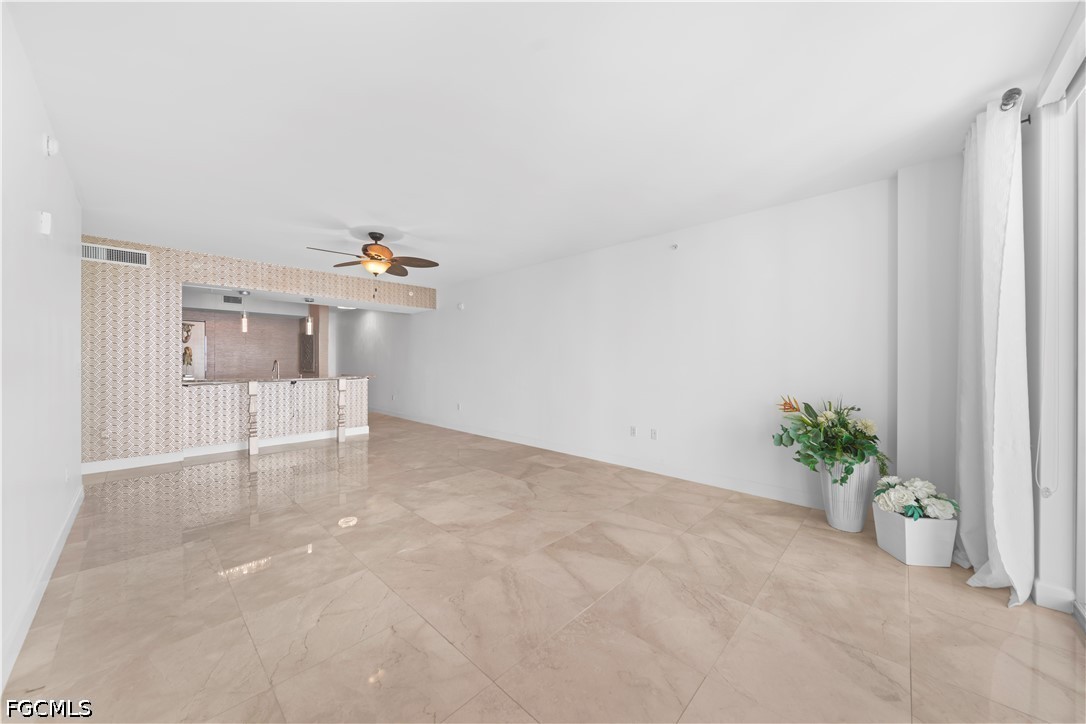 3 Bed Pool Home for Sale in Oasis, photo 10