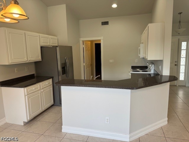 3 Bed SingleFamilyResidence for Sale in Cape Coral, photo 10