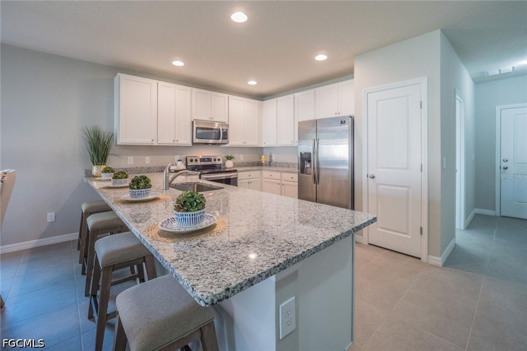 4 Bed SingleFamilyResidence for Sale in Cape Coral, photo 10