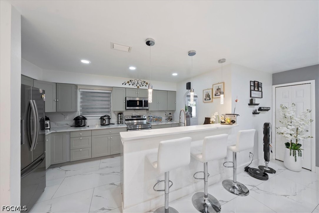 4 Bed SingleFamilyResidence for Sale in Lehigh Acres, photo 10