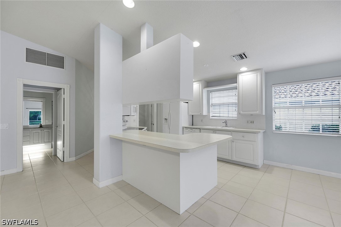 2 Bed Waterfront Home for Sale in Island Walk, photo 10