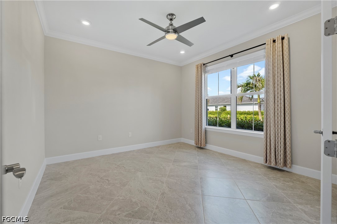 3 Bed SingleFamilyResidence for Sale in Northridge, photo 10