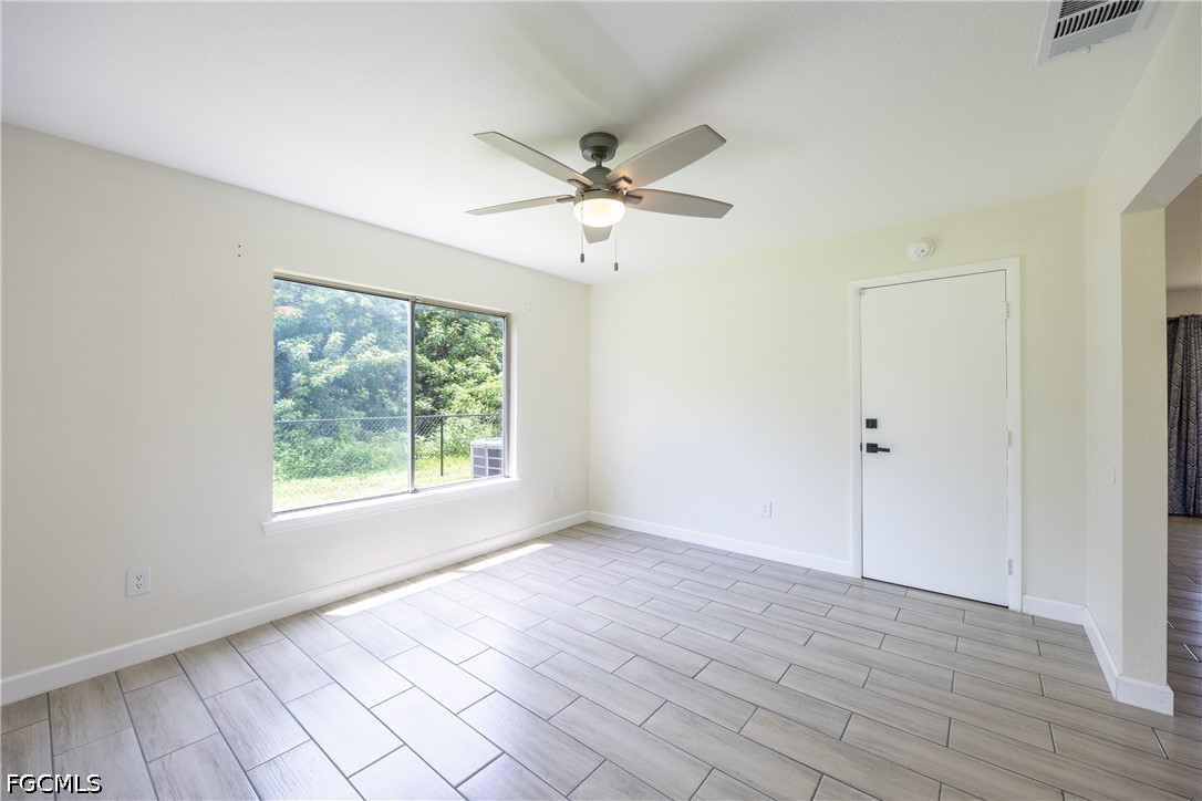 2 Bed Waterfront Home for Sale in Port Charlotte, photo 10