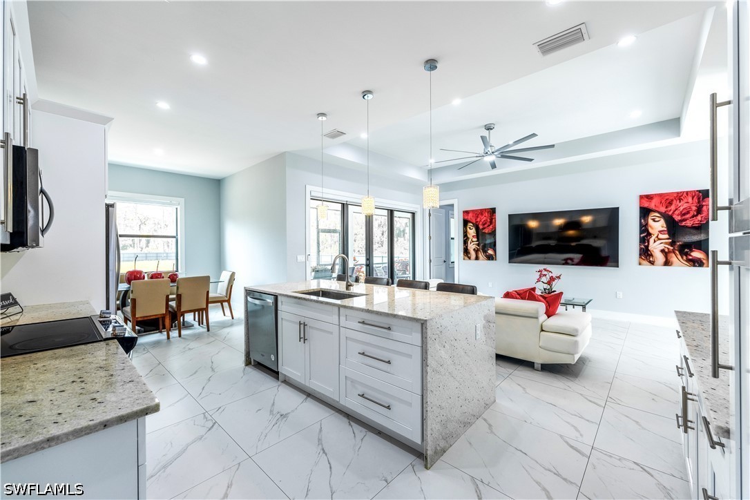 3 Bed SingleFamilyResidence for Sale in Naples, photo 10