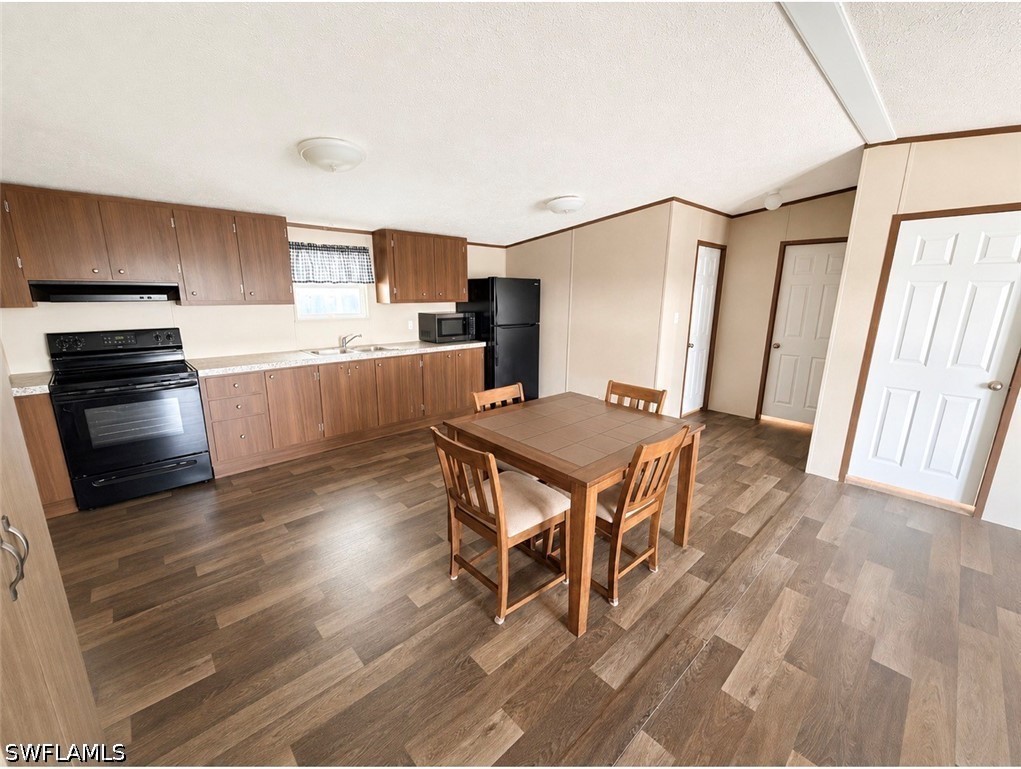 3 Bed ManufacturedHome for Sale in Imperial Harbor, photo 10