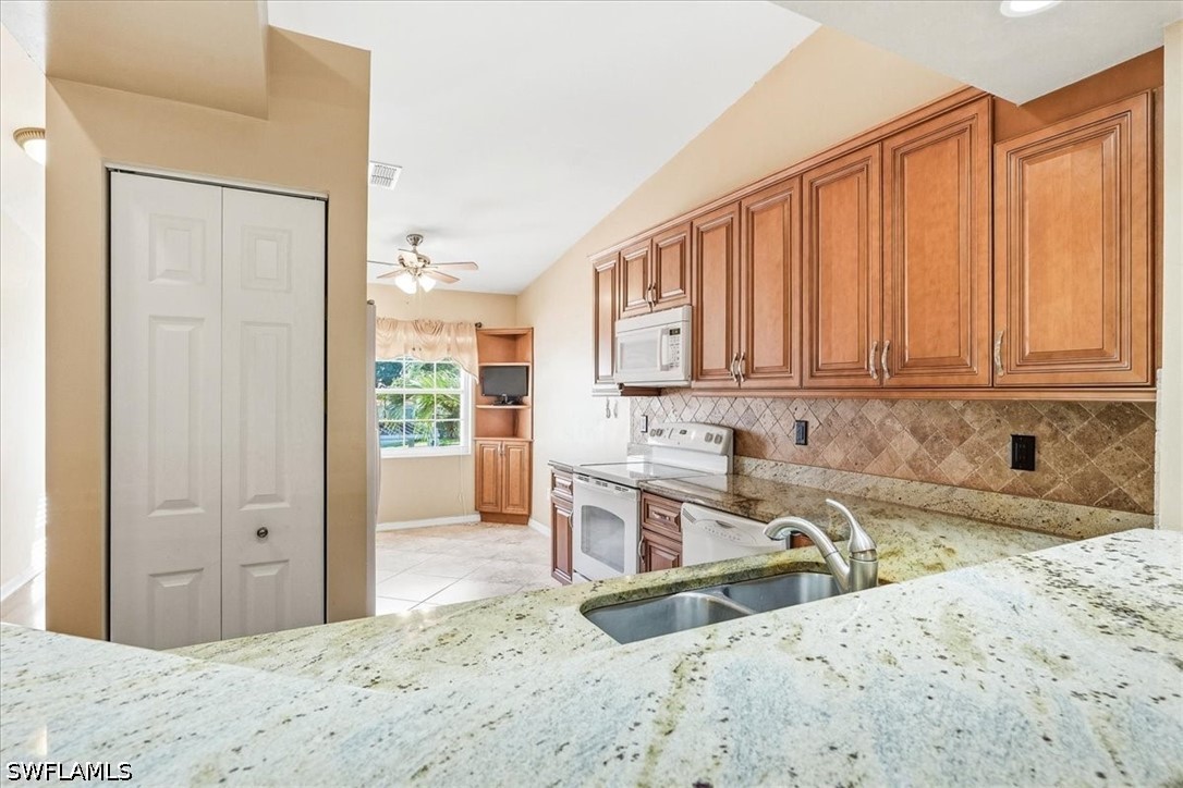 2 Bed Waterfront Home for Sale in Pipers Grove, photo 10