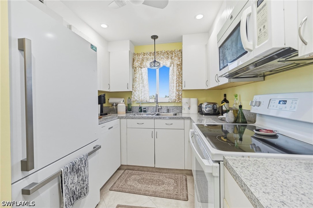 2 Bed Waterfront Home for Sale in Naples, photo 10