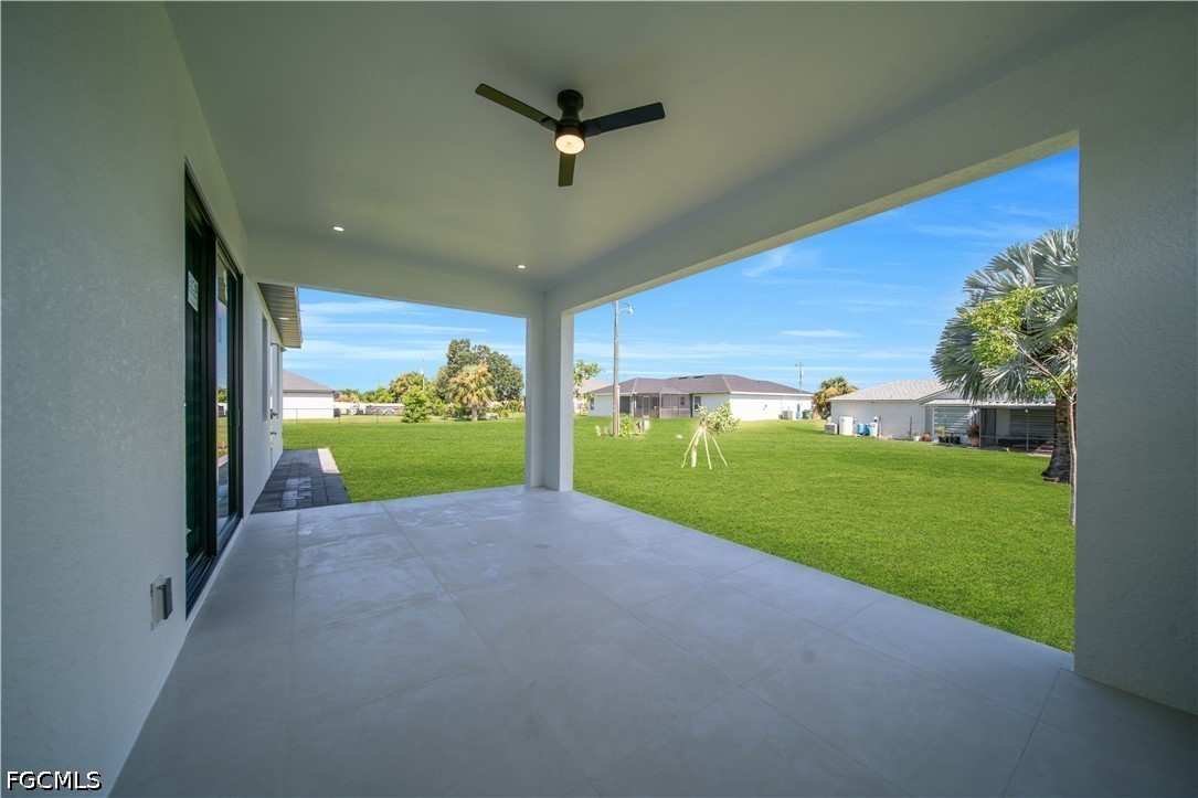 3 Bed SingleFamilyResidence for Sale in Cape Coral, photo 10