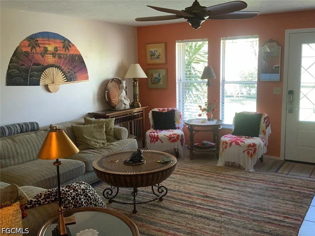 1 Bed Attached for Sale in Bonita Farms, photo 10