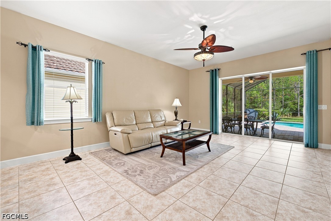 3 Bed Pool Home for Sale in Somerset, photo 10