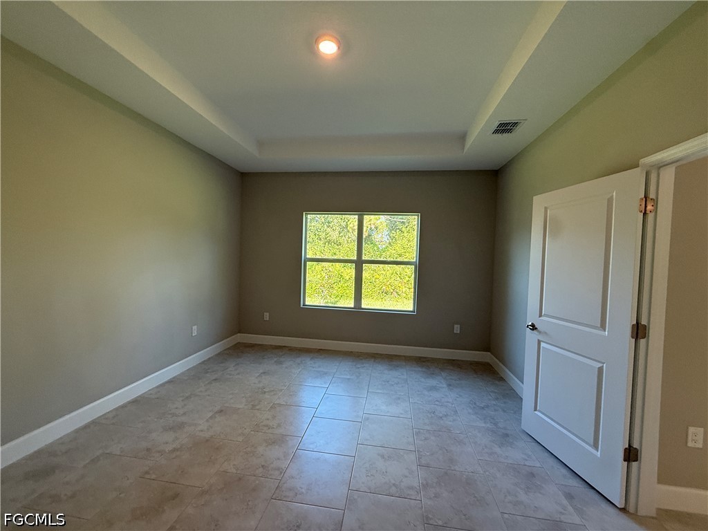 3 Bed SingleFamilyResidence for Sale in Lehigh Acres, photo 10