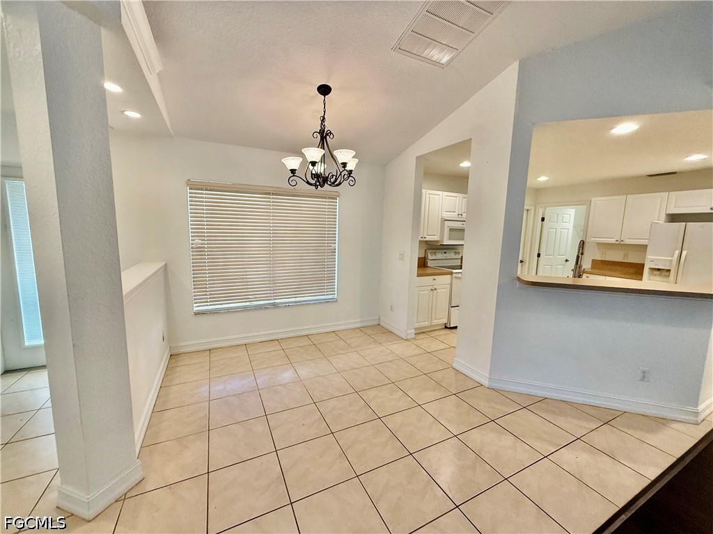 3 Bed SingleFamilyResidence for Sale in Lehigh Acres, photo 10