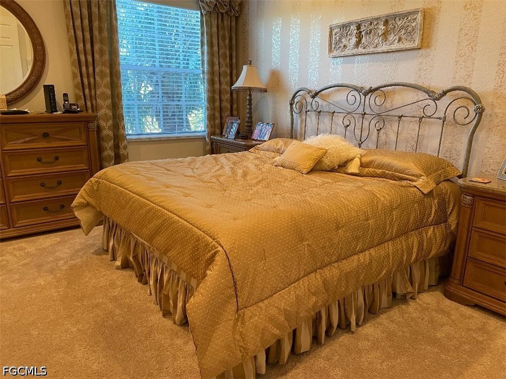 2 Bed Condominium for Sale in Crown Colony, photo 10