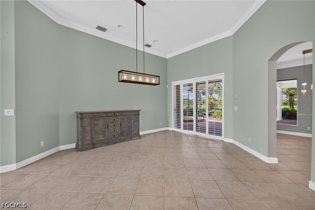 4 Bed Waterfront Home for Sale in Crown Colony, photo 10