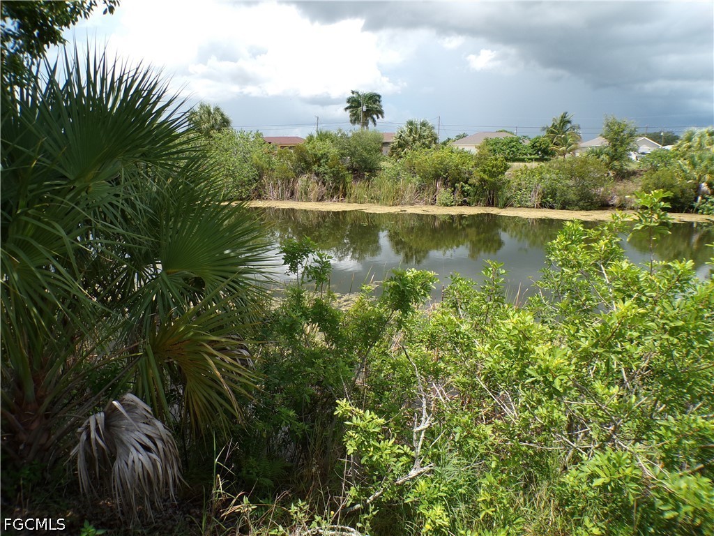 Waterfront Home for Sale in Cape Coral, photo 10