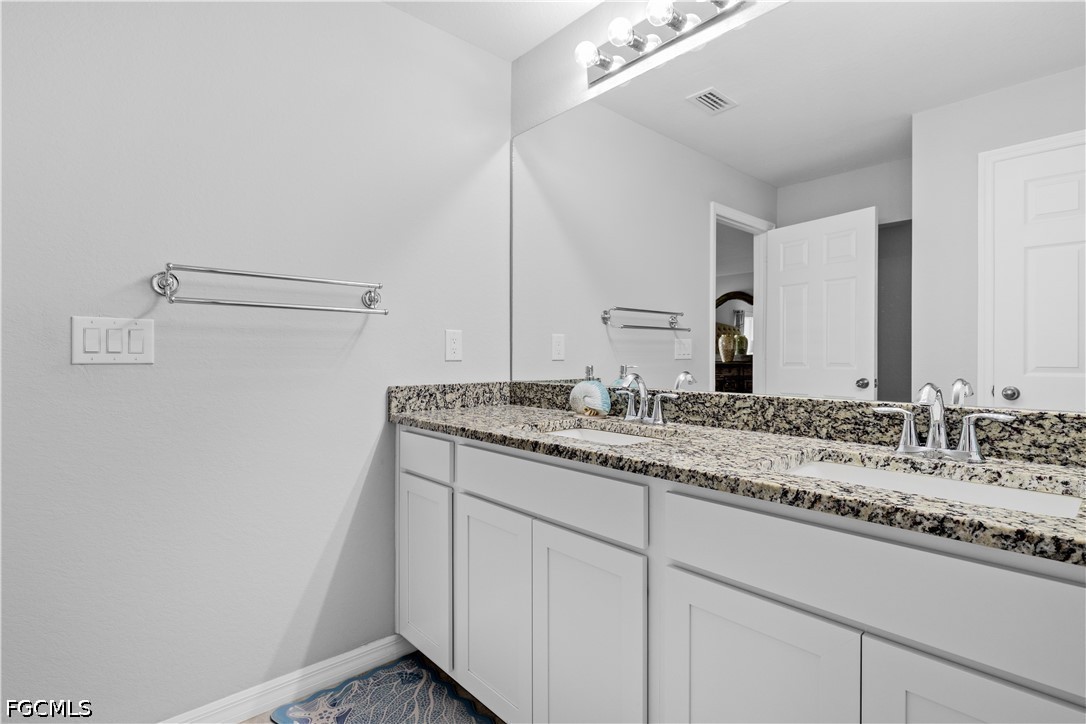 4 Bed SingleFamilyResidence for Sale in Cape Coral, photo 10
