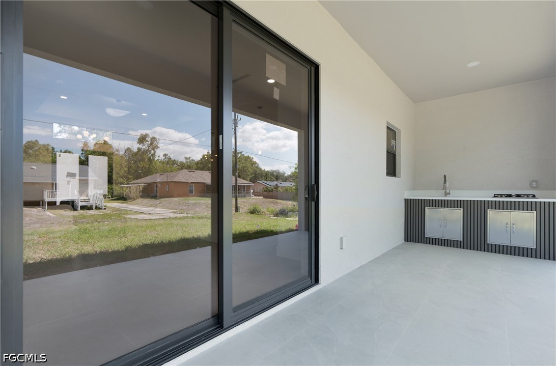 4 Bed SingleFamilyResidence for Sale in Lehigh Acres, photo 10