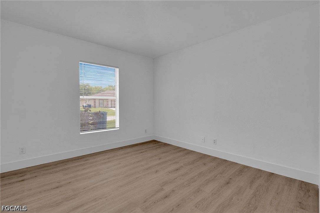 6 Bed Duplex for Sale in Lehigh Acres, photo 10