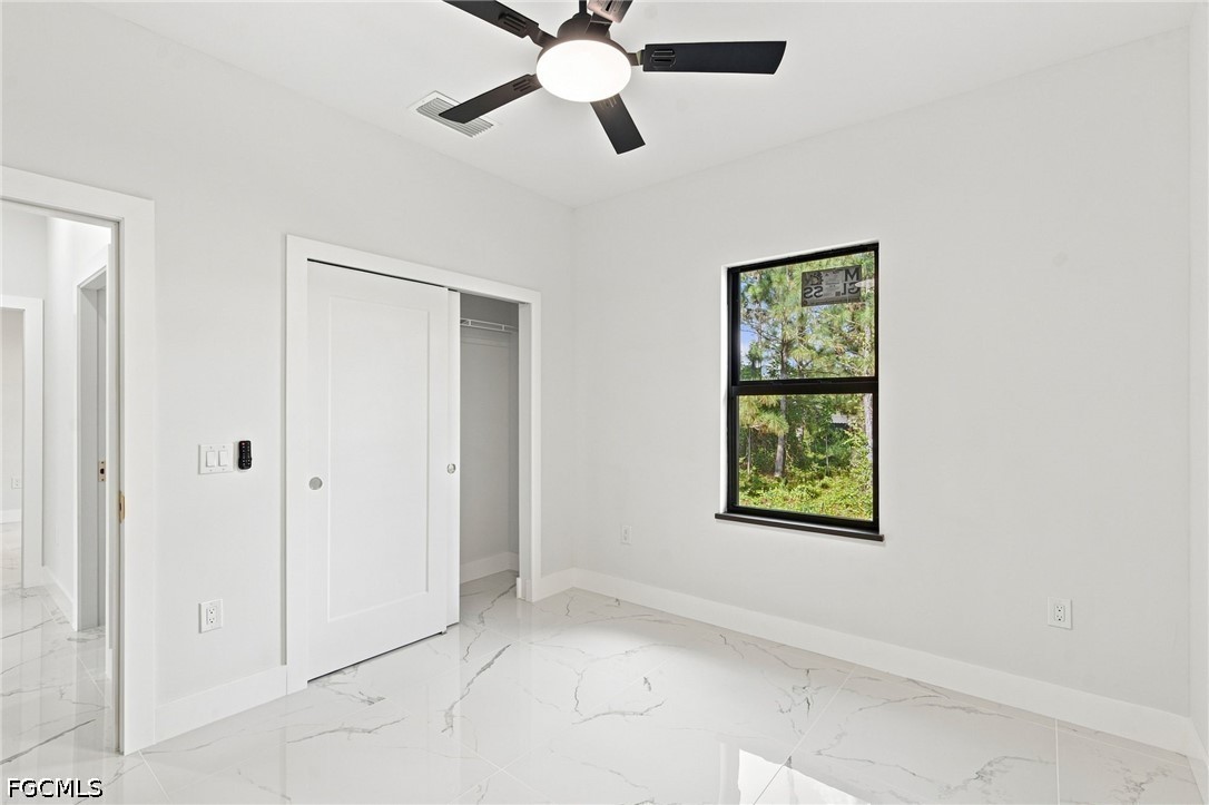 3 Bed SingleFamilyResidence for Sale in Lehigh Acres, photo 10