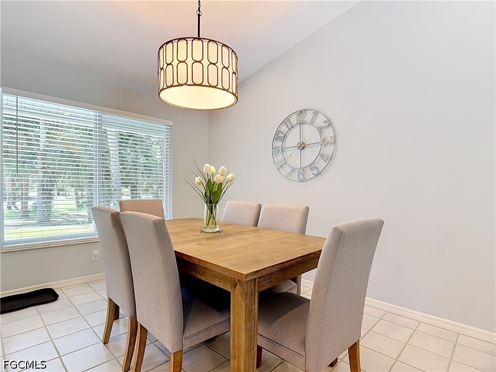 3 Bed Pool Home for Sale in Golden Gate Estates, photo 10