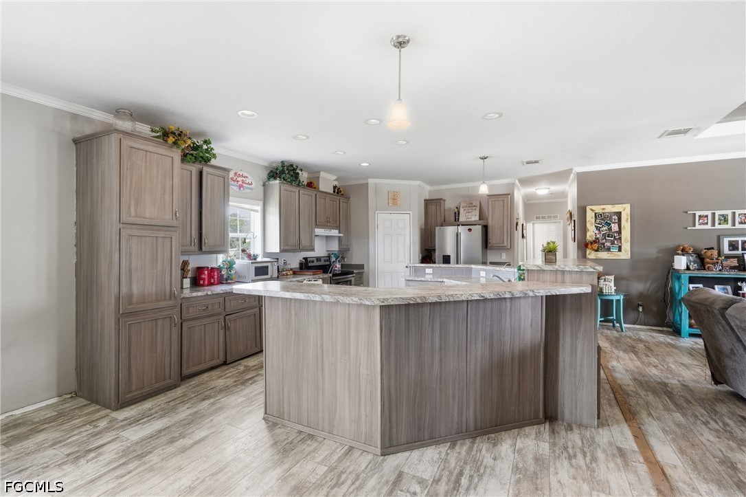 4 Bed ManufacturedHome for Sale in Labelle, photo 10