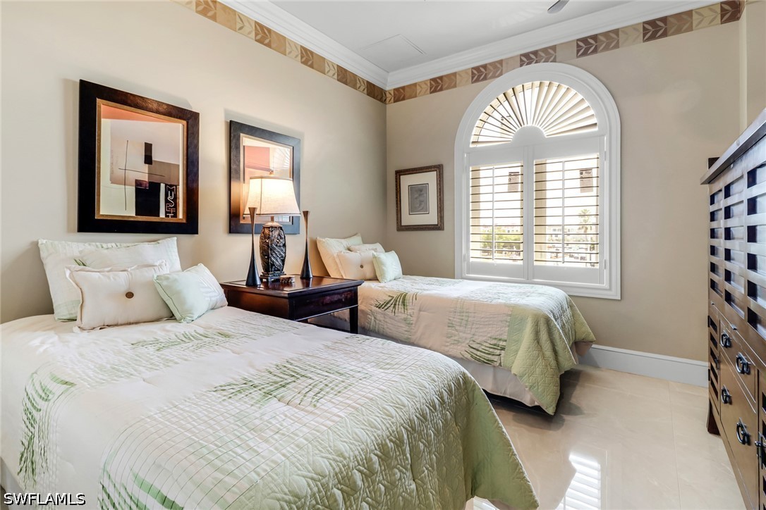2 Bed Condominium for Sale in Olde Naples, photo 10
