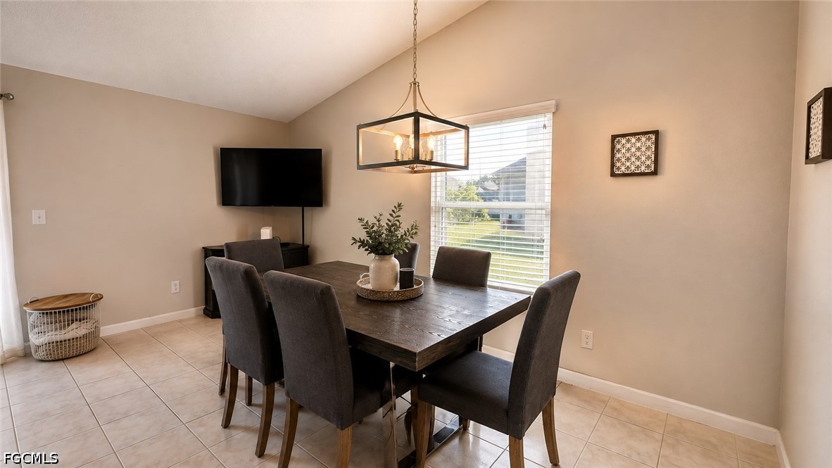 3 Bed Pool Home for Sale in Cape Coral, photo 10