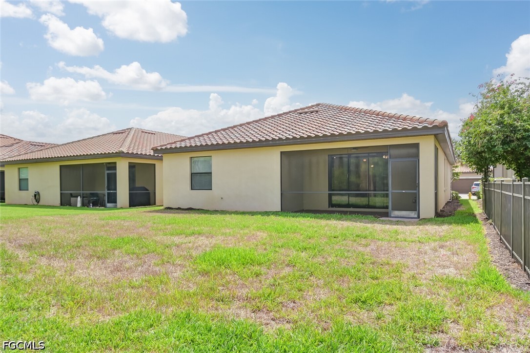 4 Bed SingleFamilyResidence for Sale in Reflection Isles, photo 10
