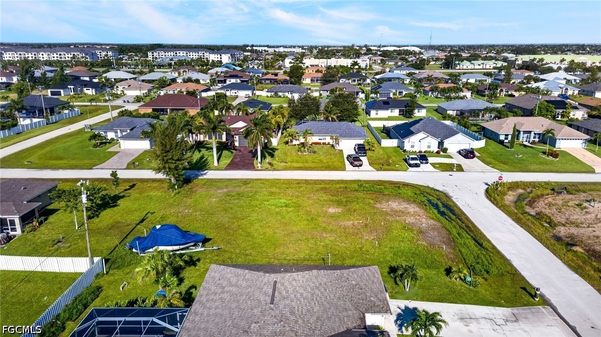 Residential for Sale in Cape Coral, photo 10