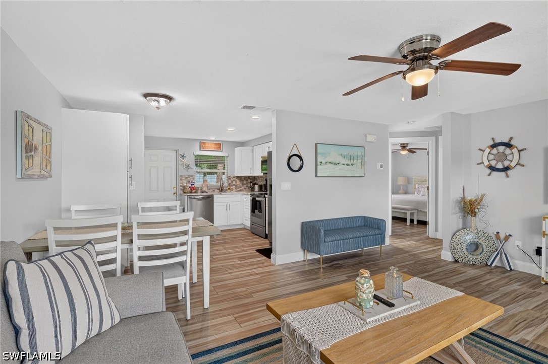 4 Bed Duplex for Sale in Naples Park, photo 10