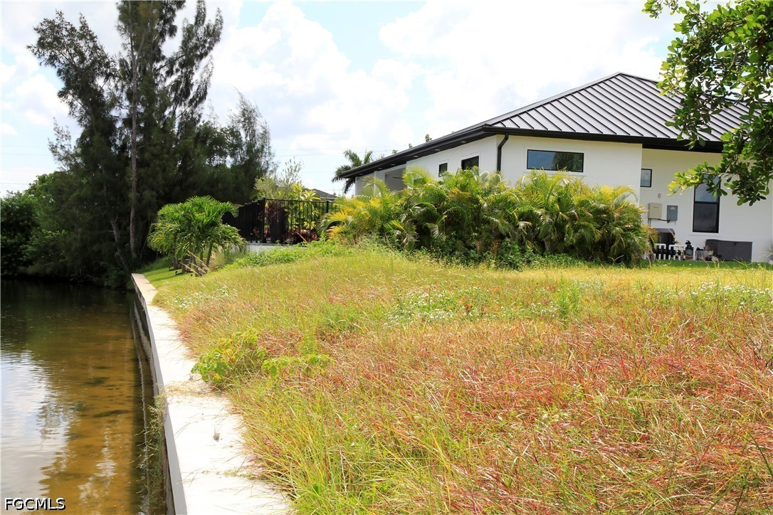 Waterfront Home for Sale in Cape Coral, photo 10