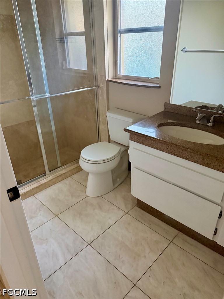 4 Bed Pool Home for Sale in Lakewood, photo 10