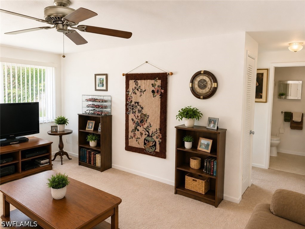 2 Bed SingleFamilyResidence for Sale in Fort Myers, photo 10