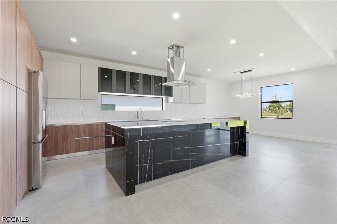 3 Bed SingleFamilyResidence for Sale in Cape Coral, photo 10