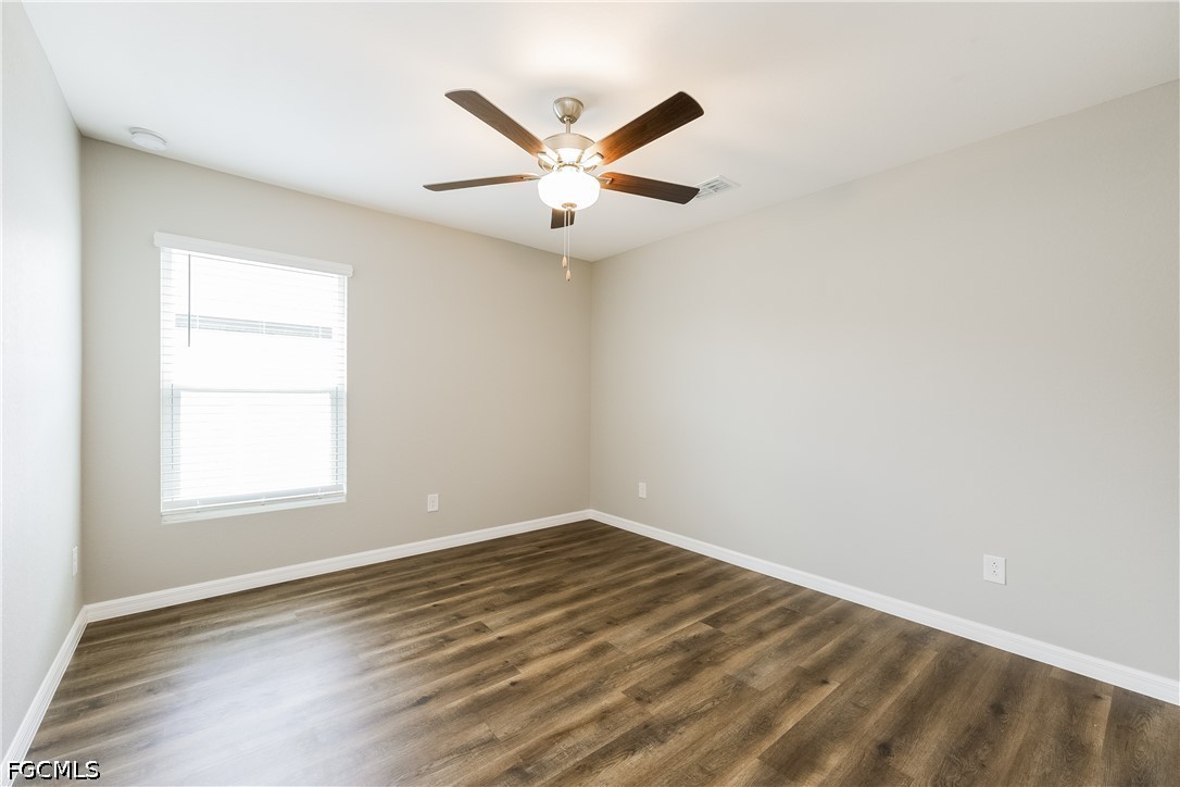 4 Bed SingleFamilyResidence for Sale in Lehigh Acres, photo 10