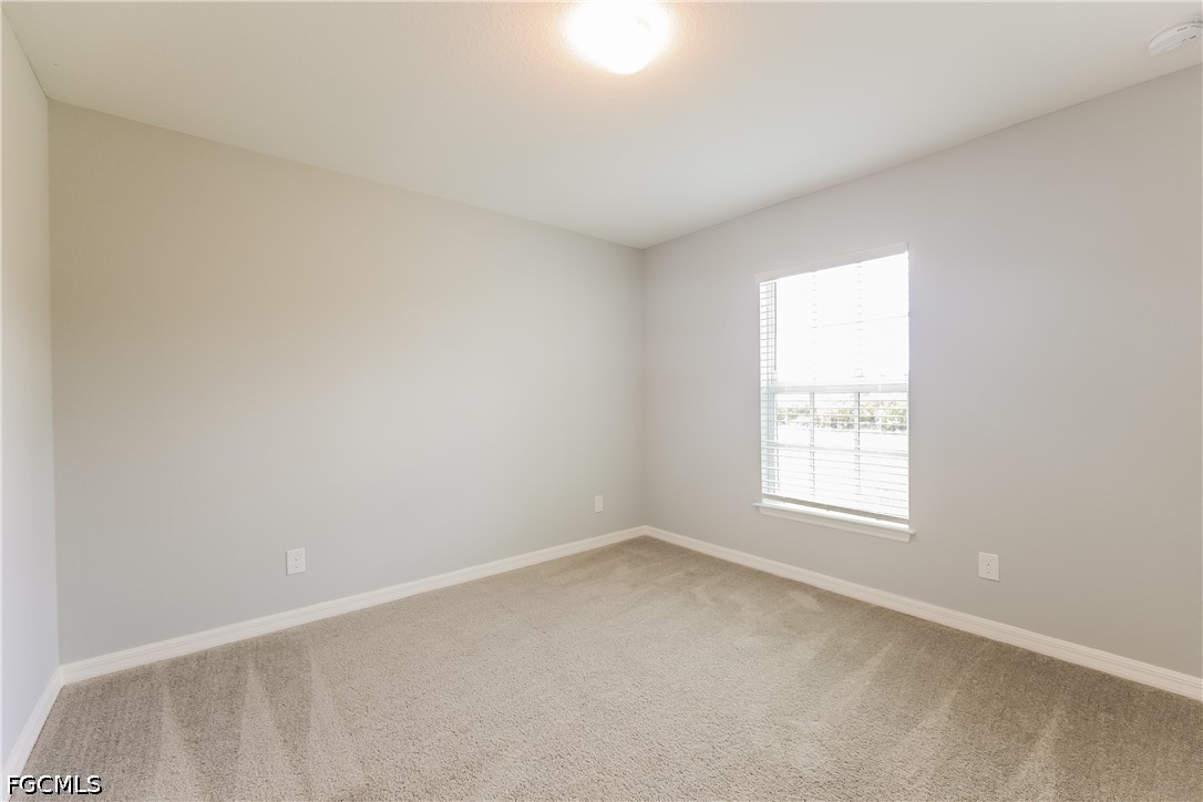 3 Bed SingleFamilyResidence for Sale in Lehigh Acres, photo 10