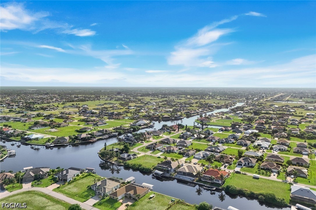 Waterfront Home for Sale in Cape Coral, photo 10