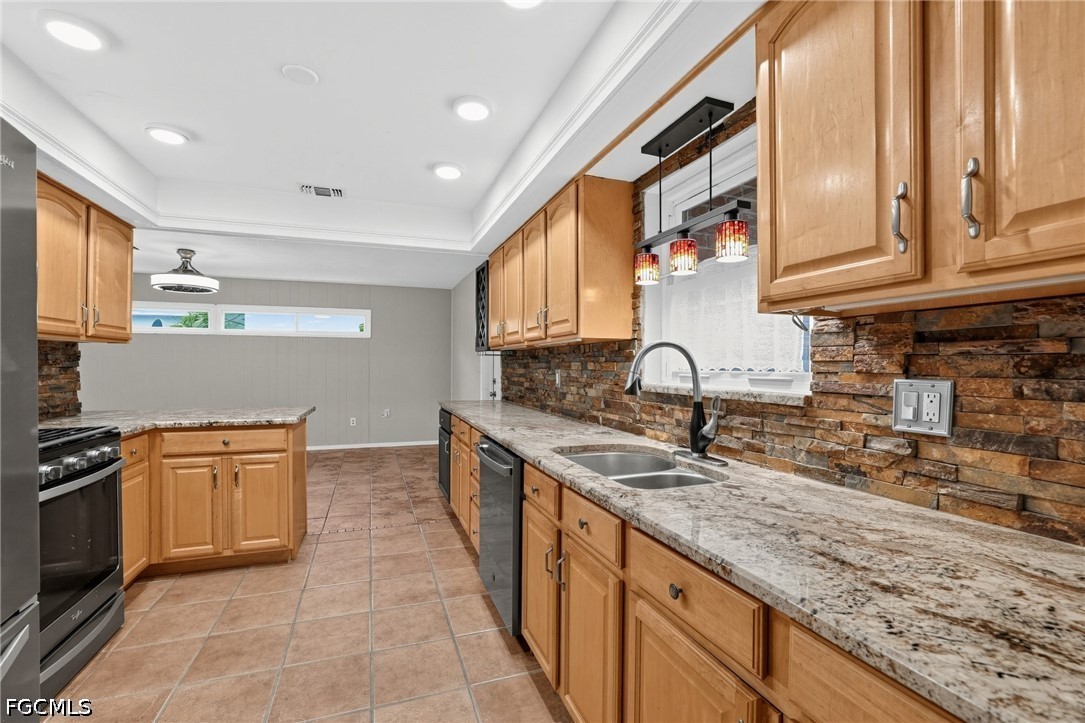 4 Bed Pool Home for Sale in Not Applicable, photo 10