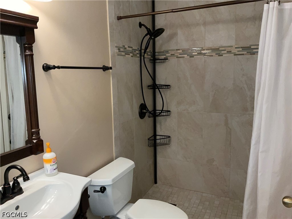 2 Bed Attached for Sale in Burnt Store Marina, photo 10