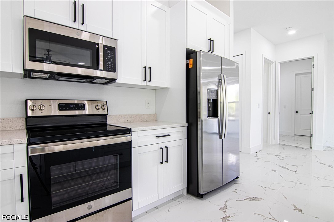 4 Bed SingleFamilyResidence for Sale in Lehigh Acres, photo 10