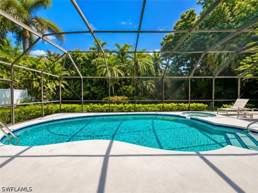 4 Bed Pool Home for Sale in Moorings, photo 10