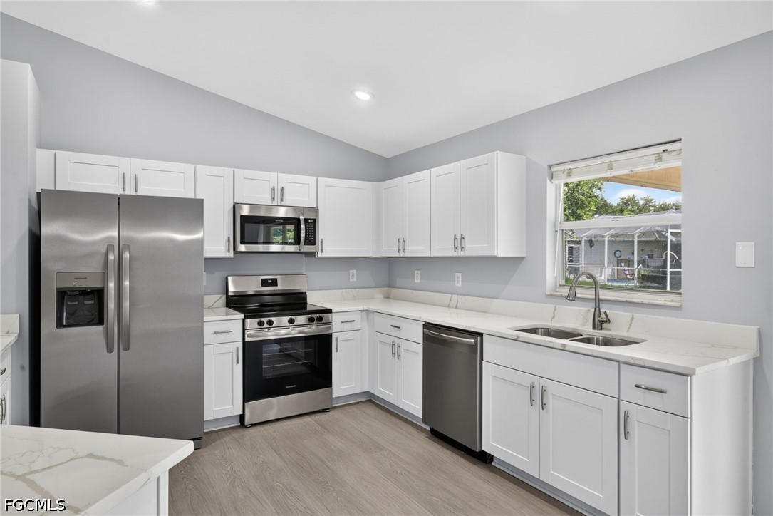 3 Bed SingleFamilyResidence for Sale in Lehigh Acres, photo 10