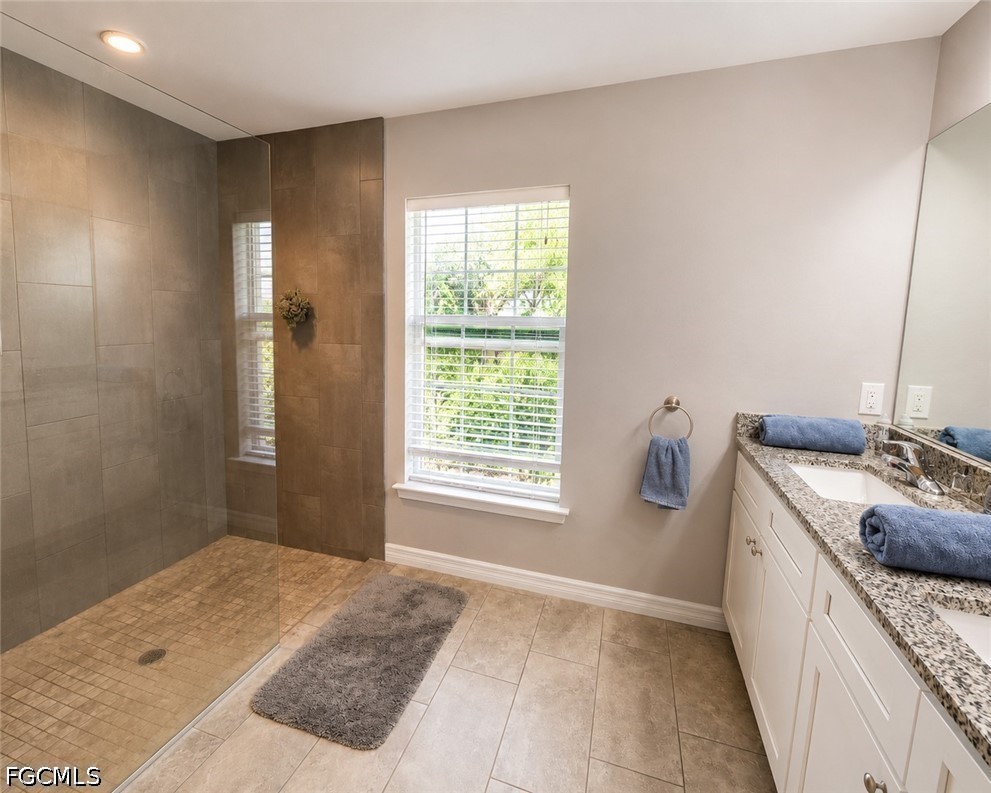 3 Bed Pool Home for Sale in Cape Coral, photo 10