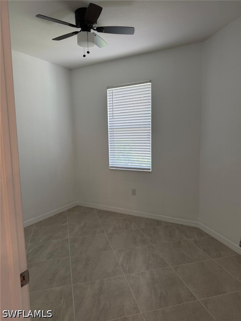 2 Bed Attached for Sale in Naples, photo 10