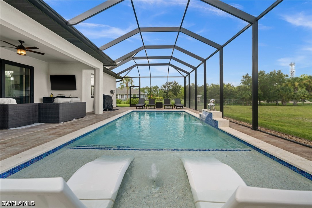 3 Bed Pool Home for Sale in Naples, photo 10
