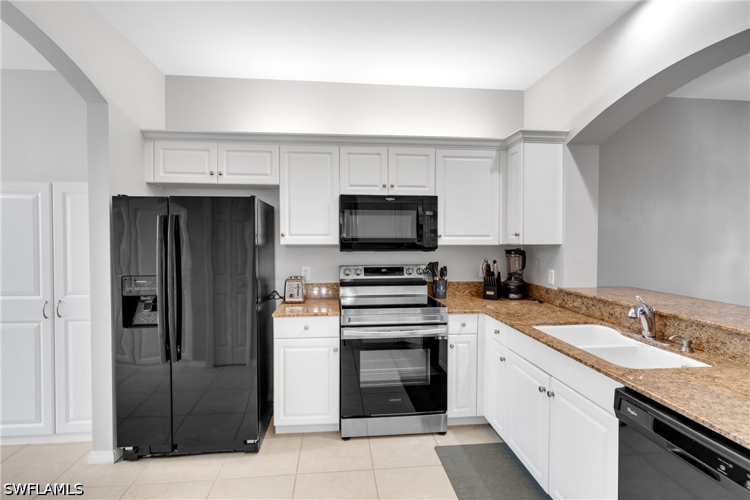 2 Bed Condominium for Sale in Naples, photo 10
